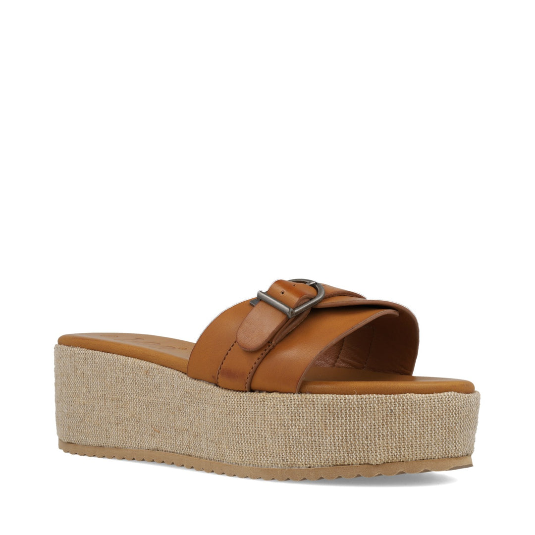 Lee Seneca Slider Platform